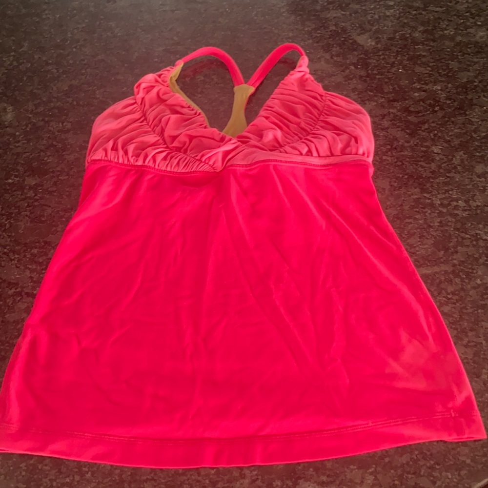 Lululemon tank